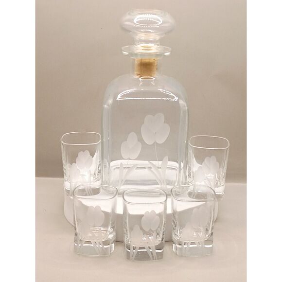 Vintage Etched Flower Clear Crystal Decanter and 5 Etched Shot Glasses - Picture 1 of 10